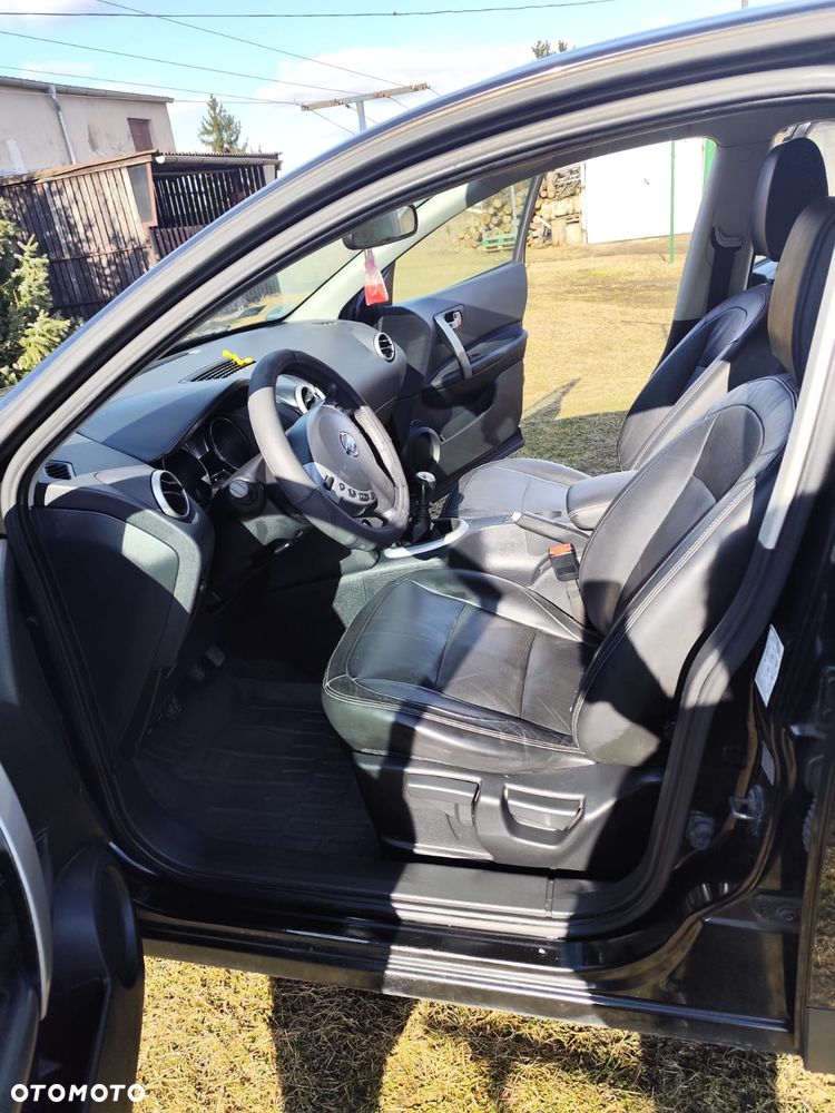 Nissan Qashqai - 10