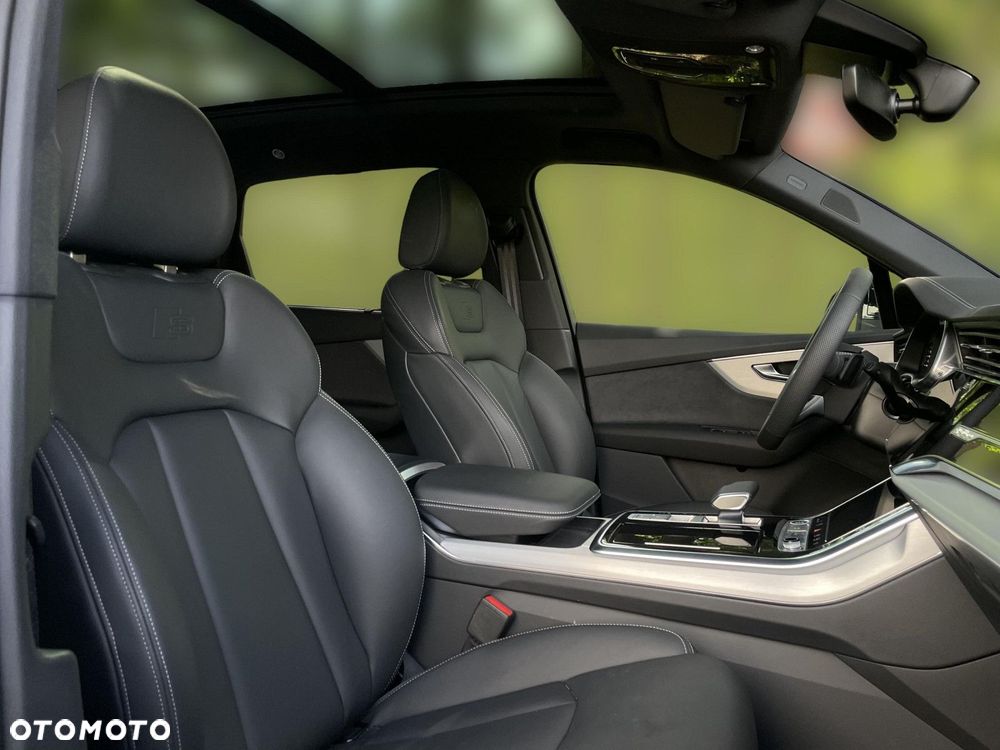 Audi Q7 - 32