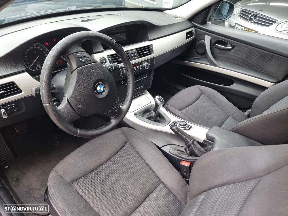 BMW 318 - 4