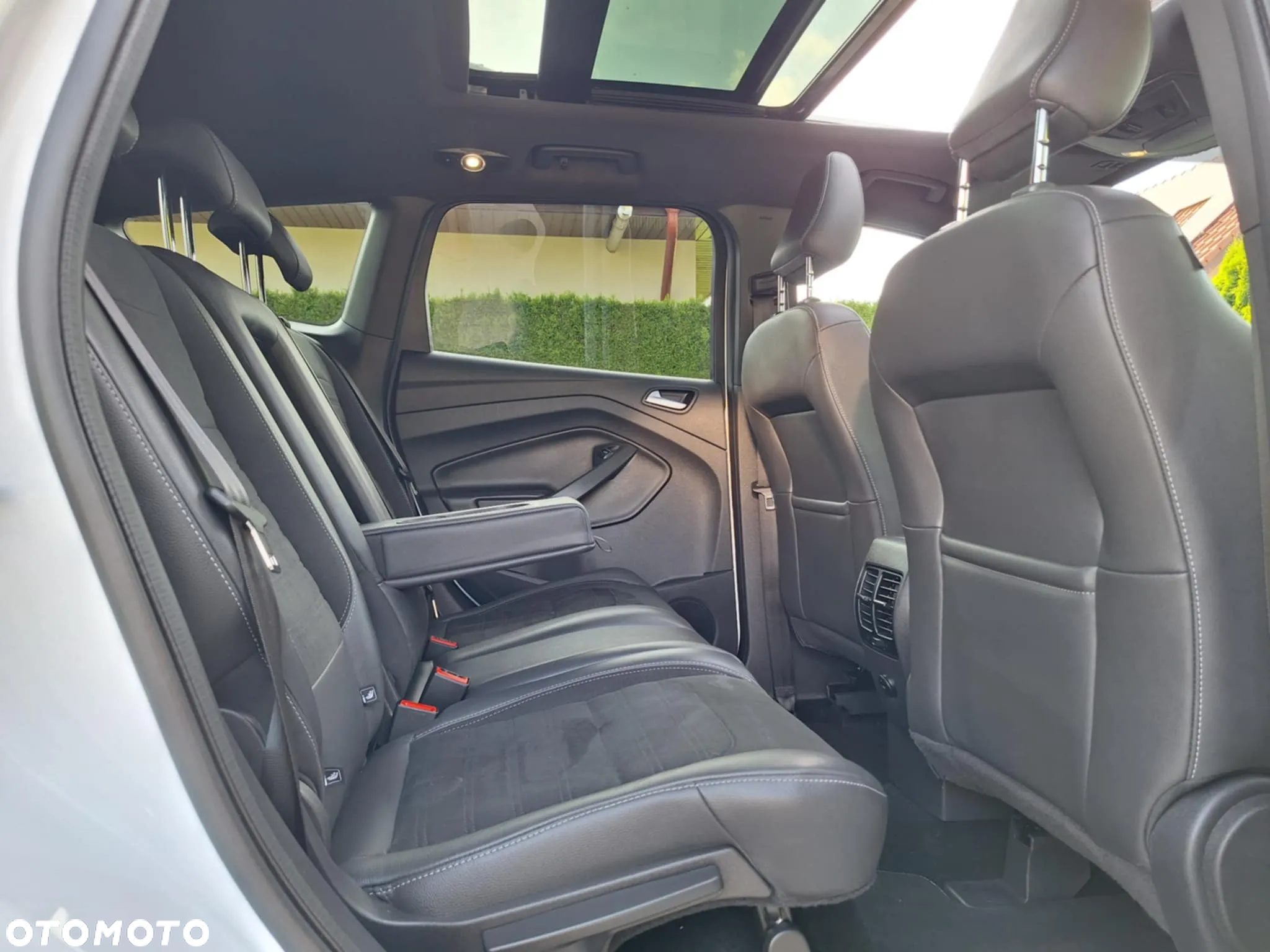 Ford Kuga 1.6 EcoBoost 4x4 Individual - 16