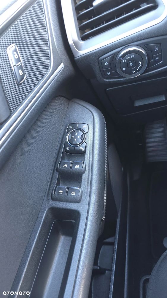 Ford S-Max 1.5 Eco Boost Start-Stopp Titanium - 14