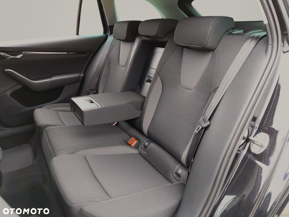 Skoda Octavia 2.0 TDI Ambition DSG - 11