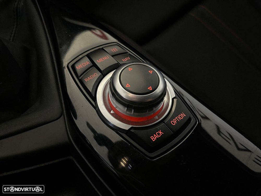 BMW 116 d Sport Line - 31