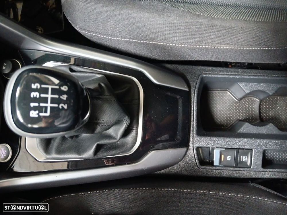 VW T-Roc 1.0 TSI Urban - 24