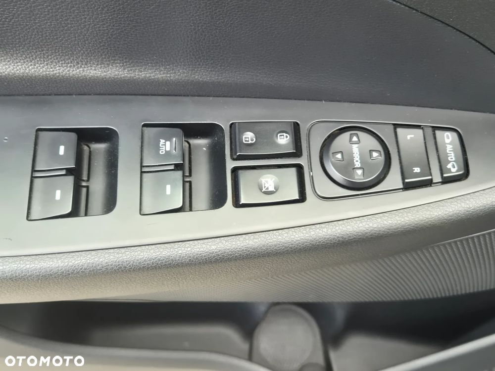 Hyundai Tucson blue 1.7 CRDi 2WD Style - 20