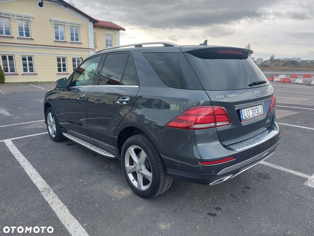 Mercedes-Benz GLE 250 d 4-Matic - 4
