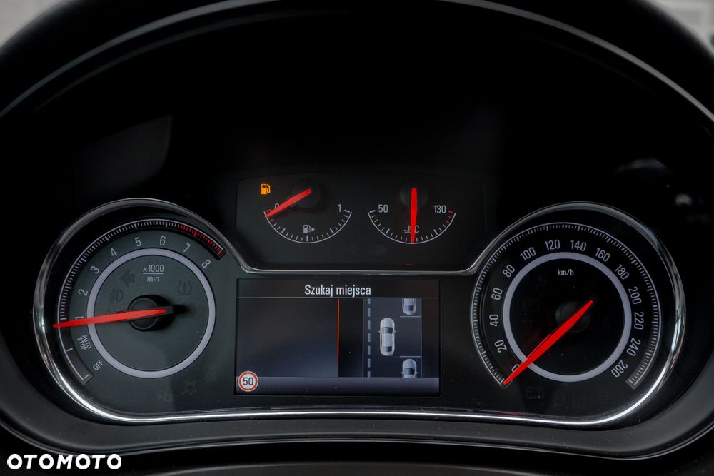 Opel Insignia 1.4 T Cosmo S&S - 18