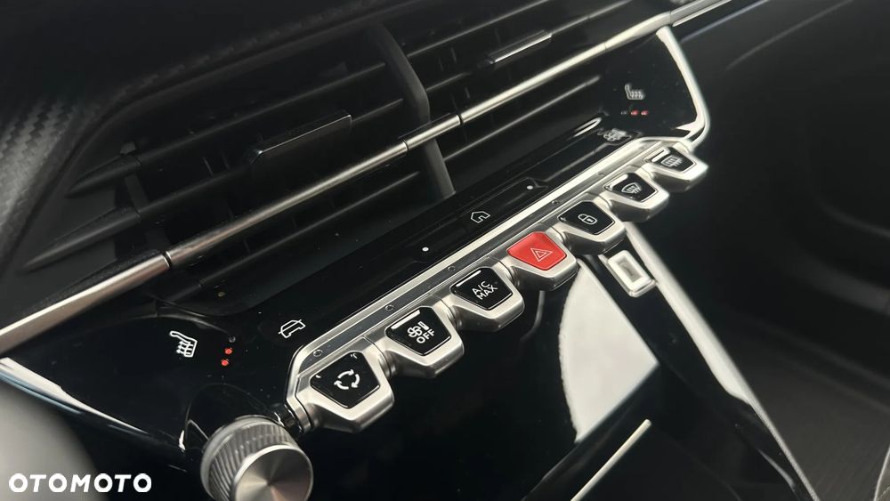 Peugeot 2008 PureTech mHEV GT Exclusive e-DCS6 - 16