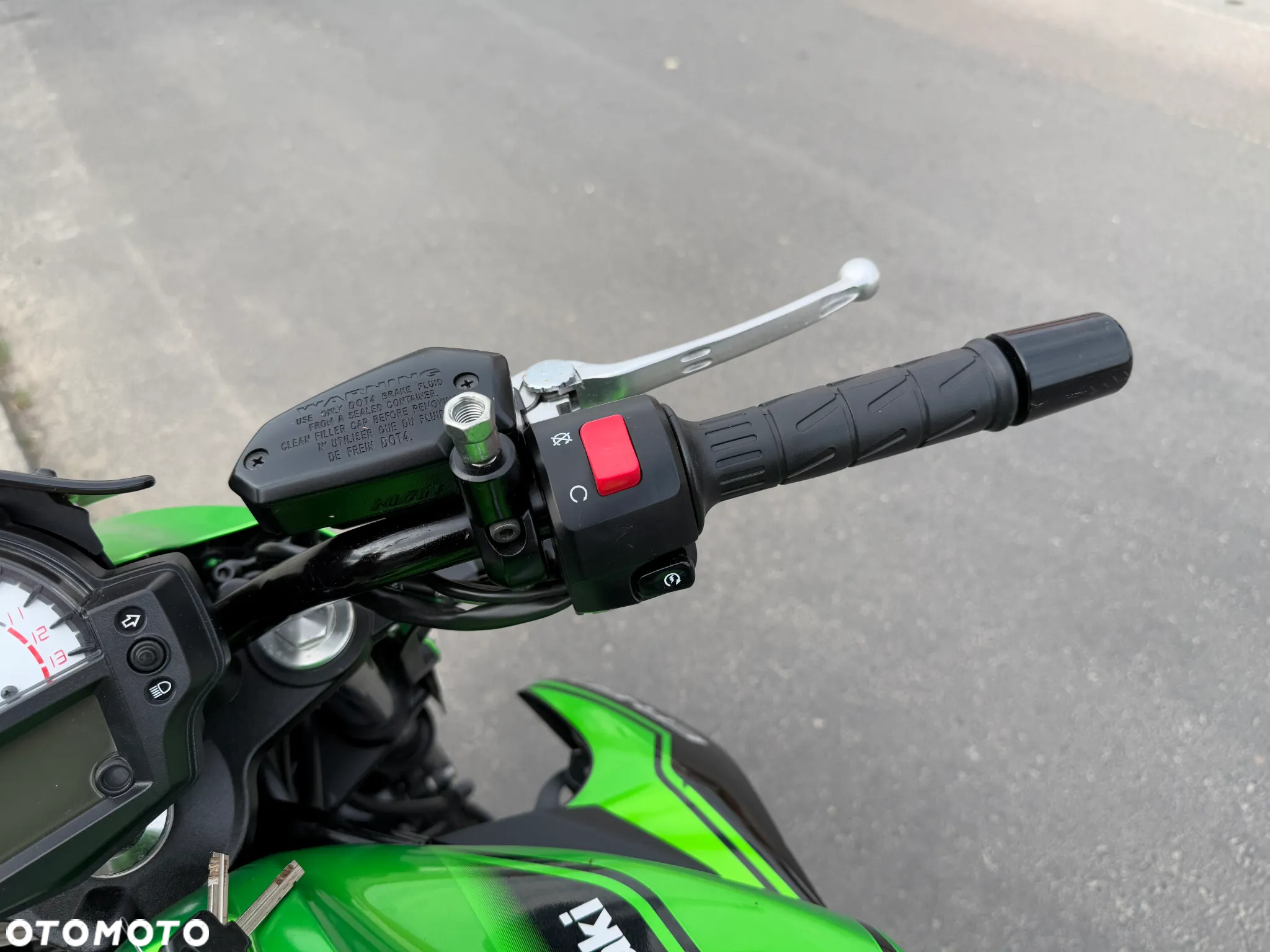 Kawasaki ER - 12