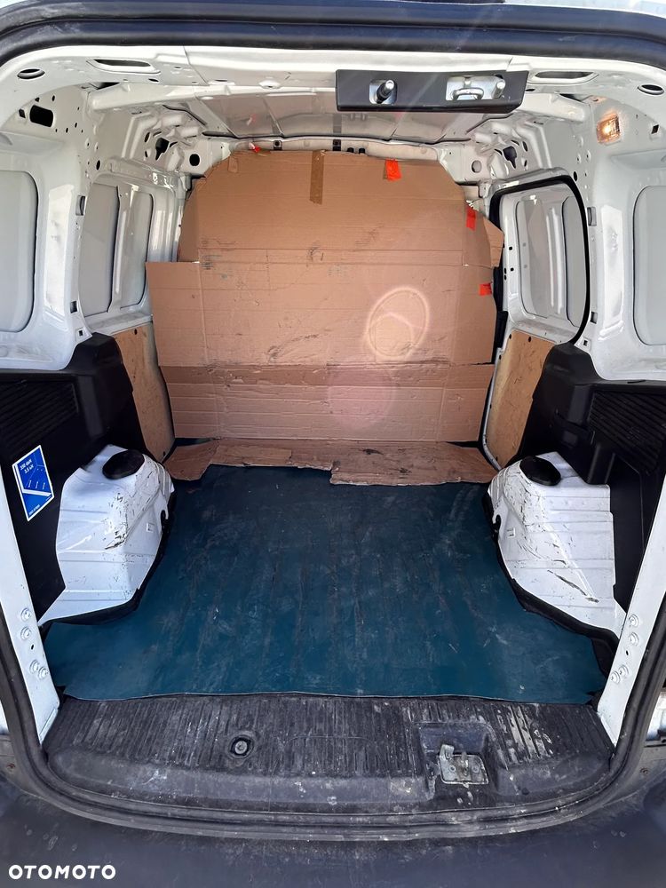 Ford TRANSIT COURIER - 24
