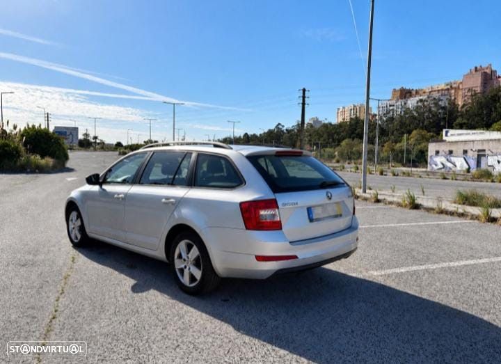 Skoda Octavia Break 1.6 TDi Ambition - 3