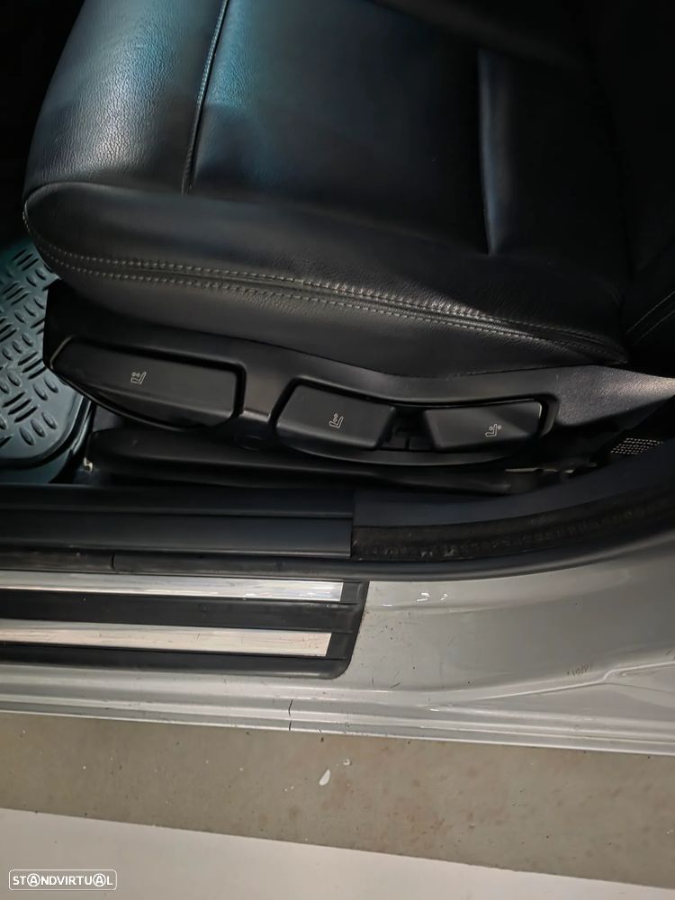 BMW 320 d Dynamic — fotografia 19