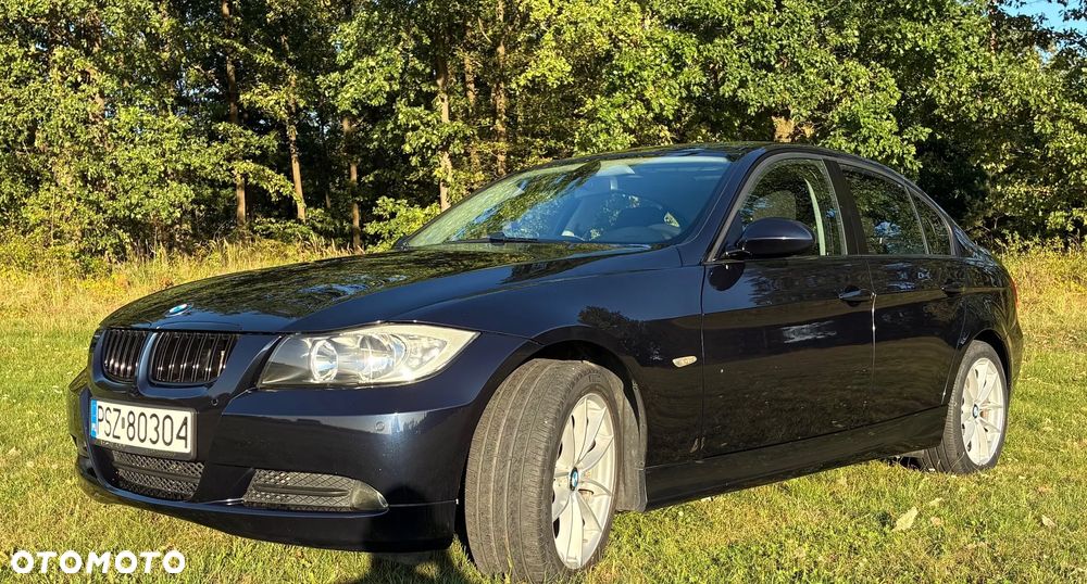 BMW Seria 3 320i - 1