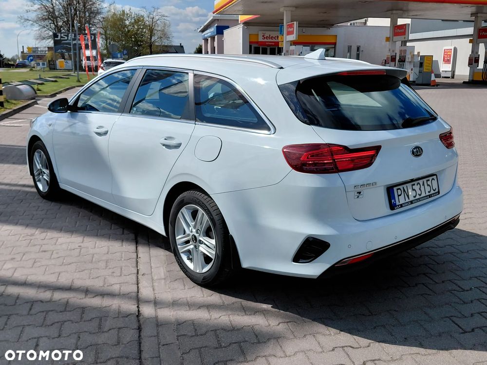 Kia Ceed 1.5 T-GDI M - 3