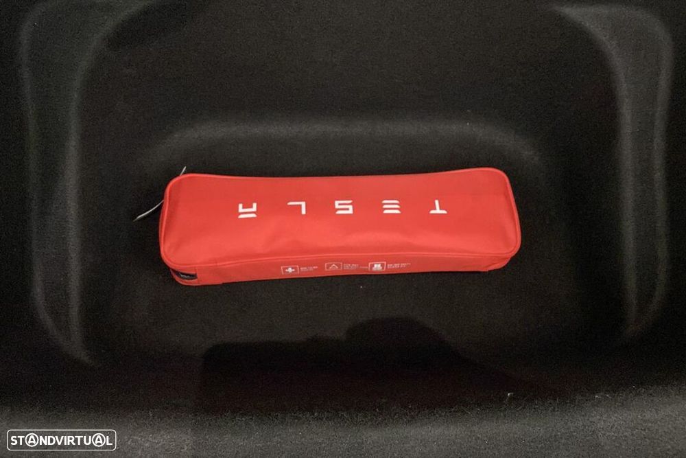 Tesla Model Y Long Range Tração Integral - 12