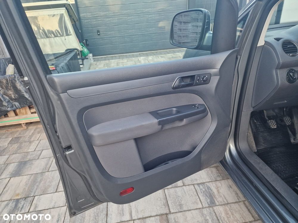 Volkswagen Caddy - 15