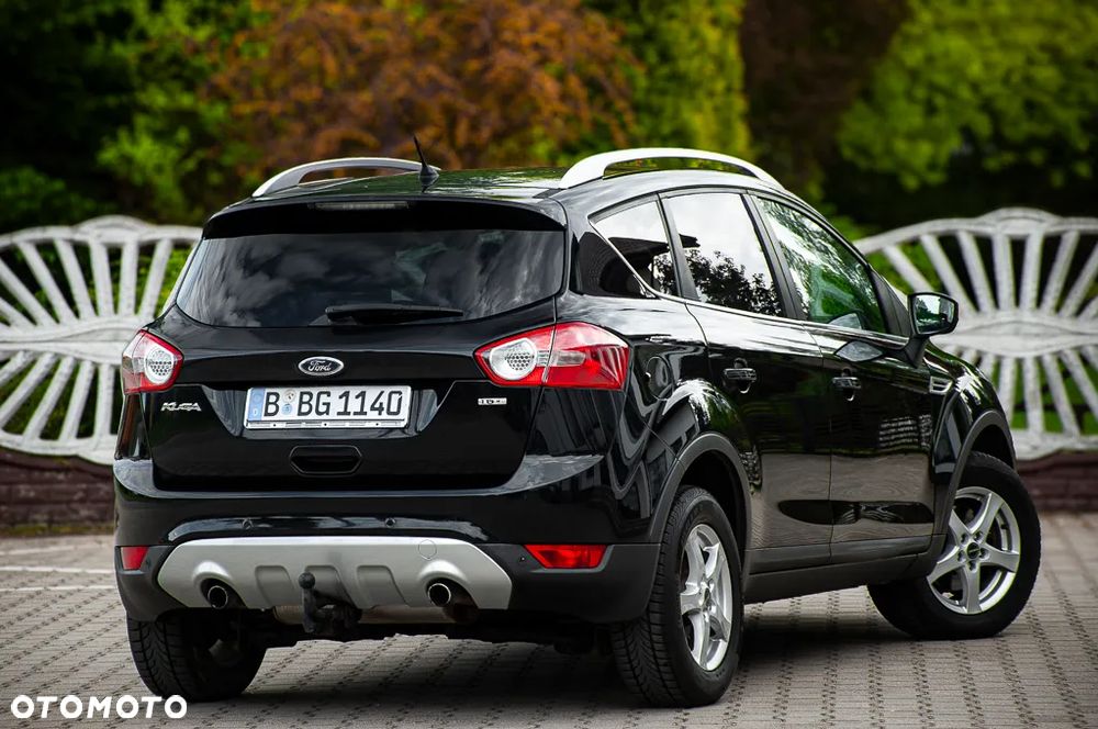Ford Kuga 2.0 TDCi 4x4 Titanium - 4