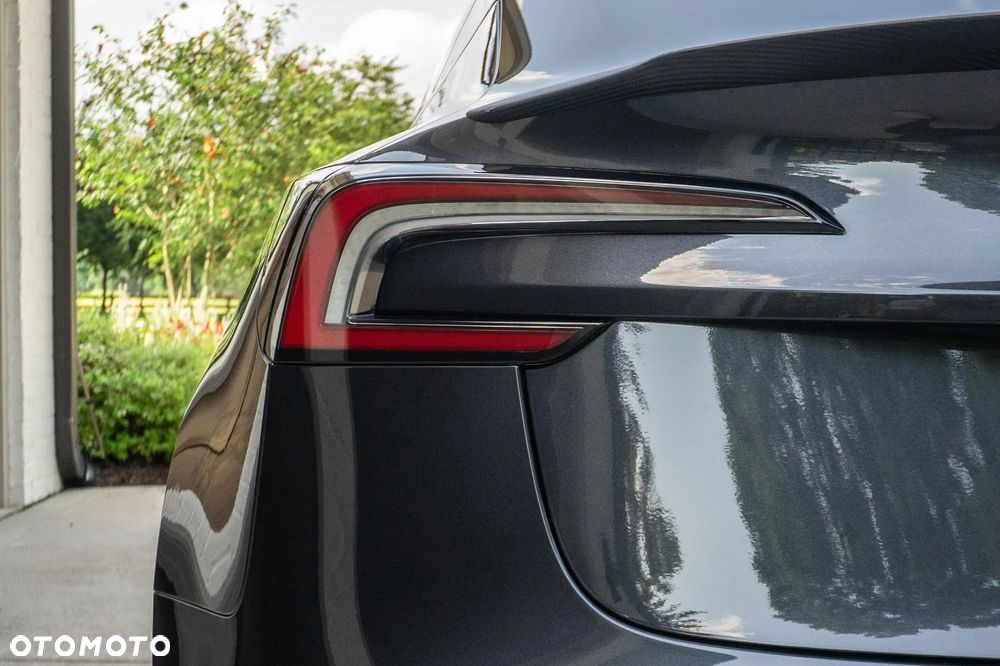 Tesla Model 3 Langstreckenbatterie Allradantrieb Dual Motor Performance - 10