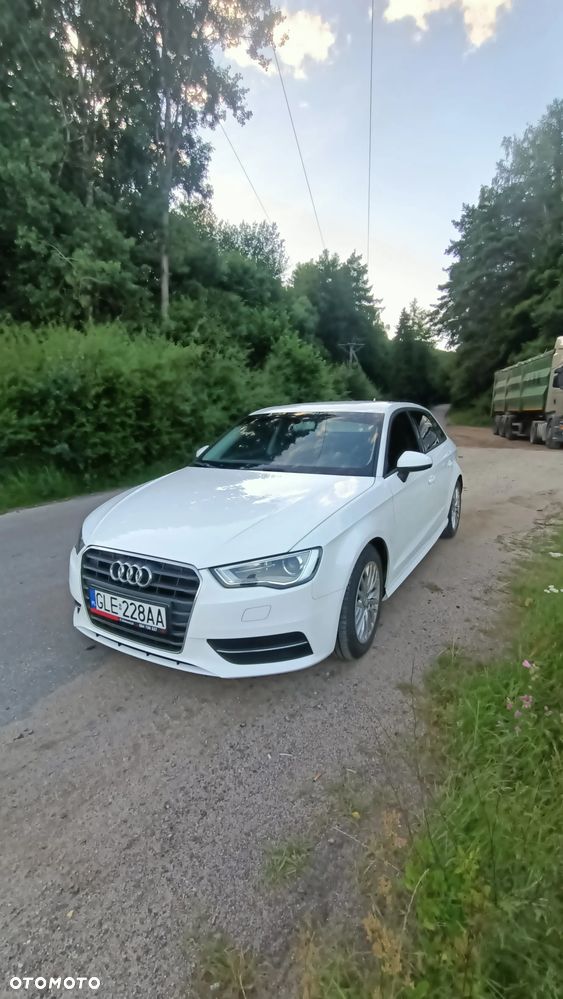 Audi A3 Sportback 1.6 TDI Sport - 2