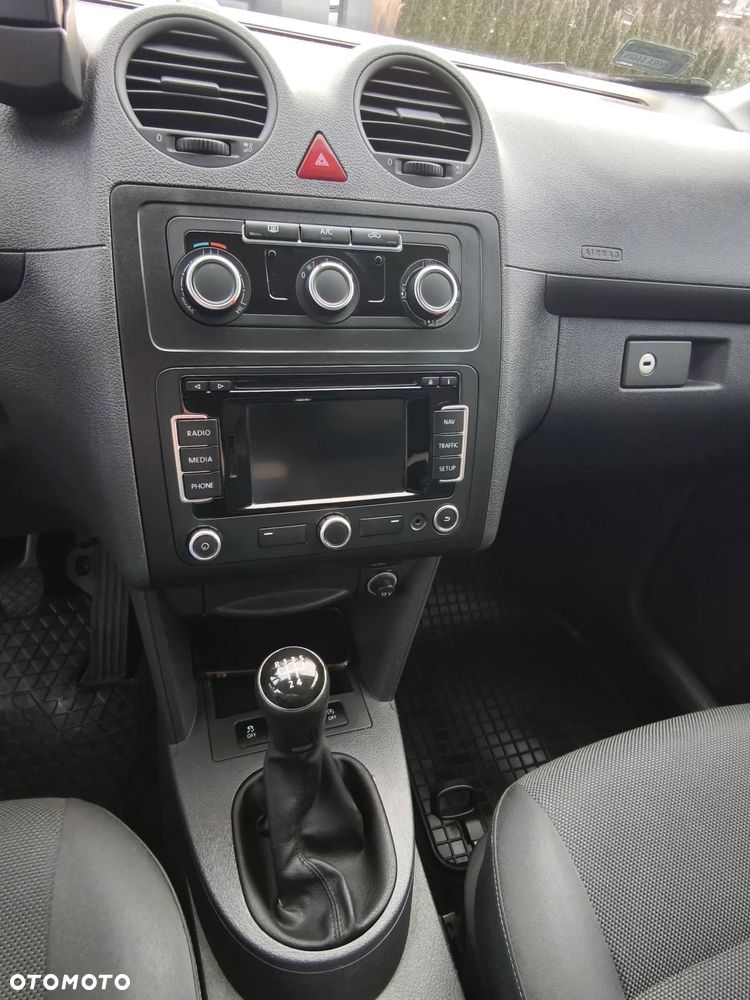 Volkswagen Caddy Trendline Mixt - 26