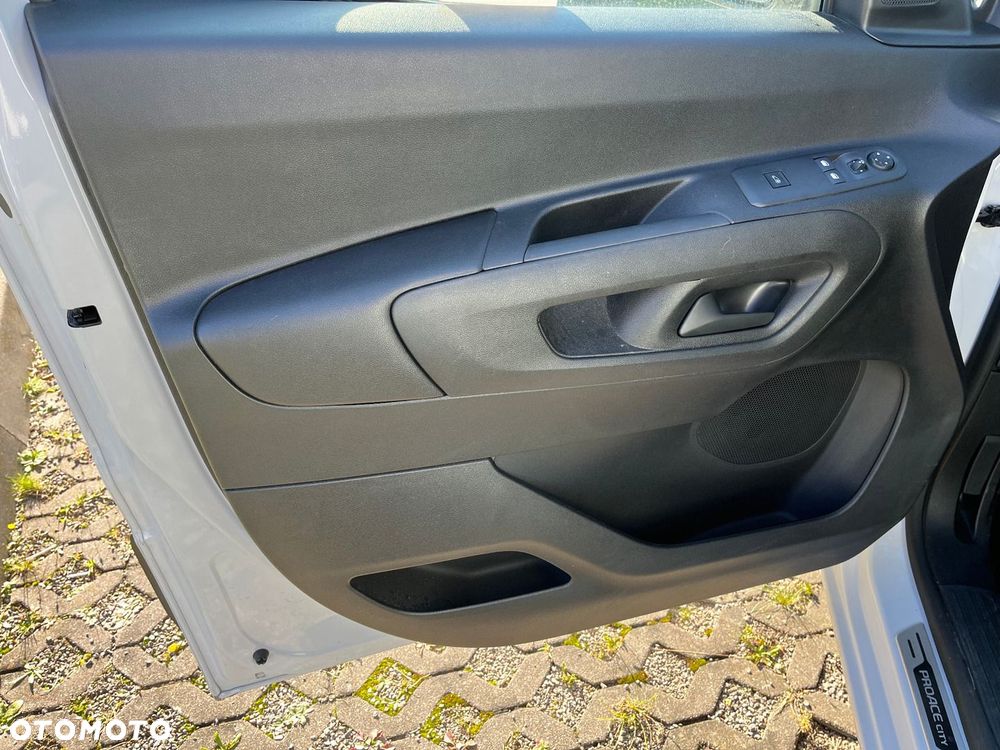 Toyota PROACE CITY - 17