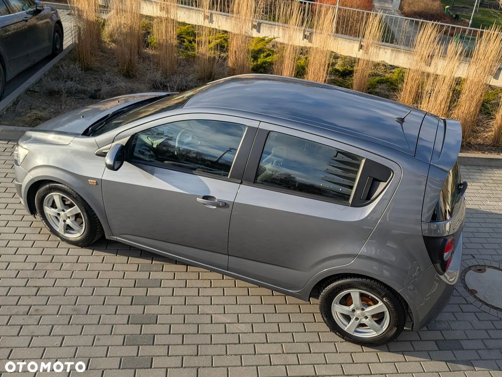 Chevrolet Aveo 1.4 16V LT - 5