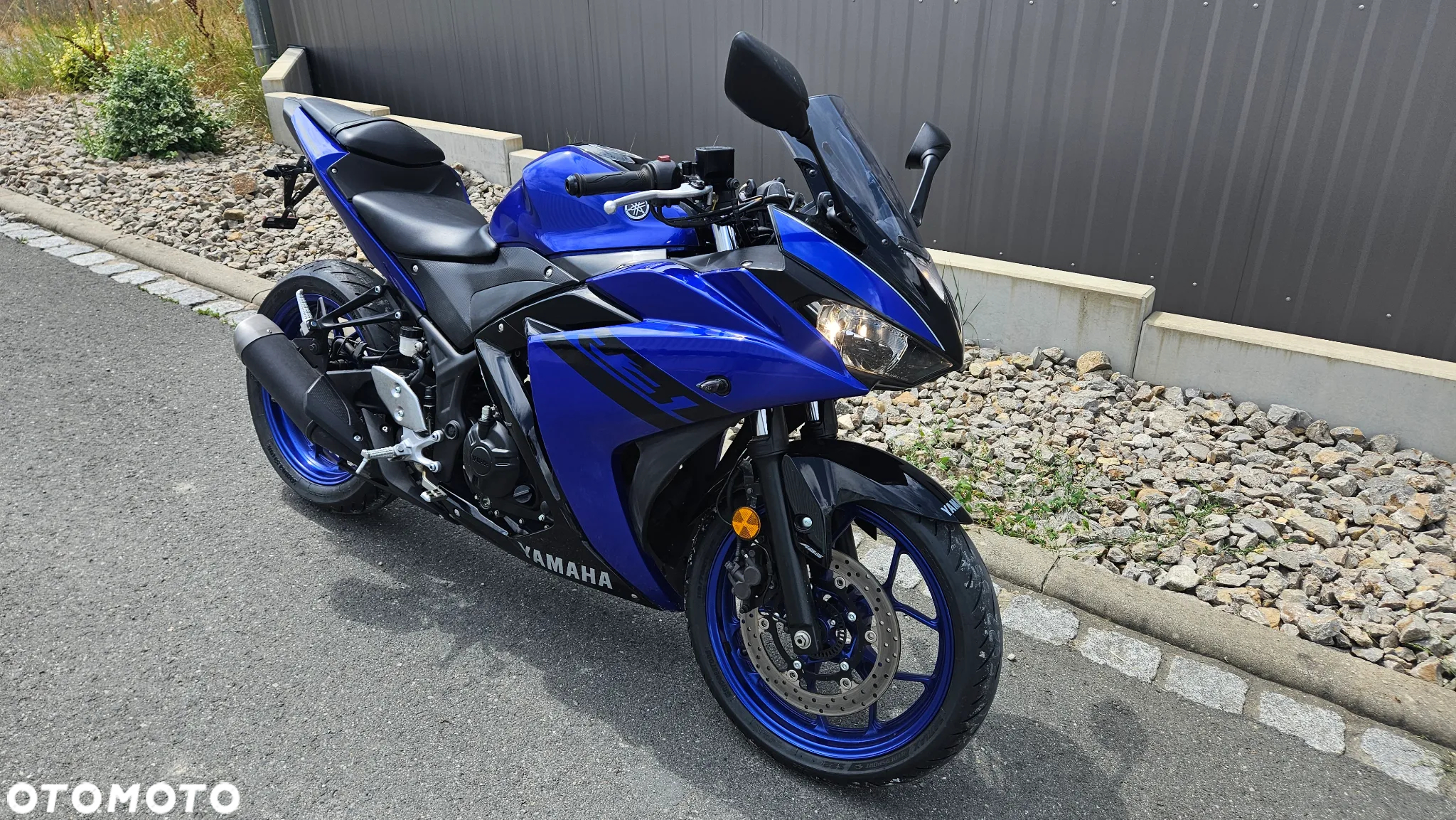 Yamaha R3 - 5