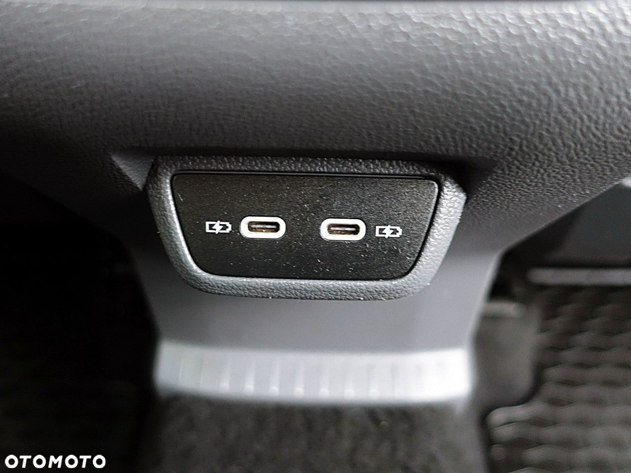 Volkswagen T-Cross - 14