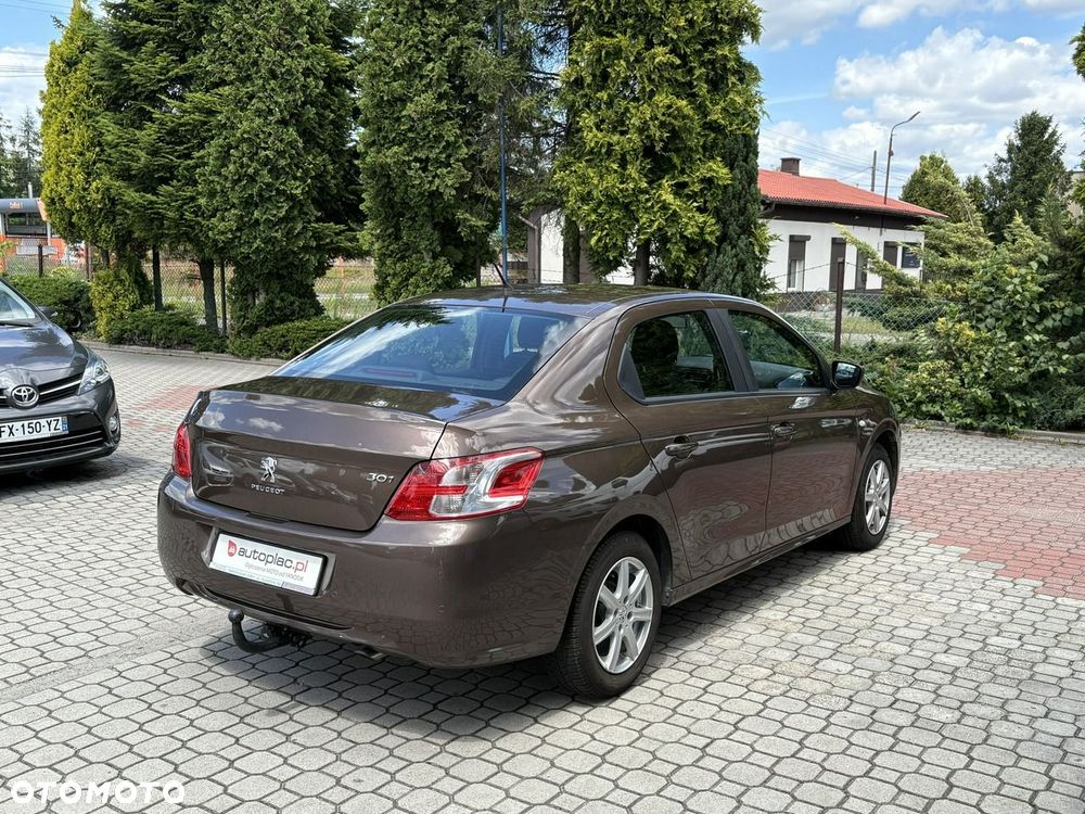 Peugeot 301 - 5