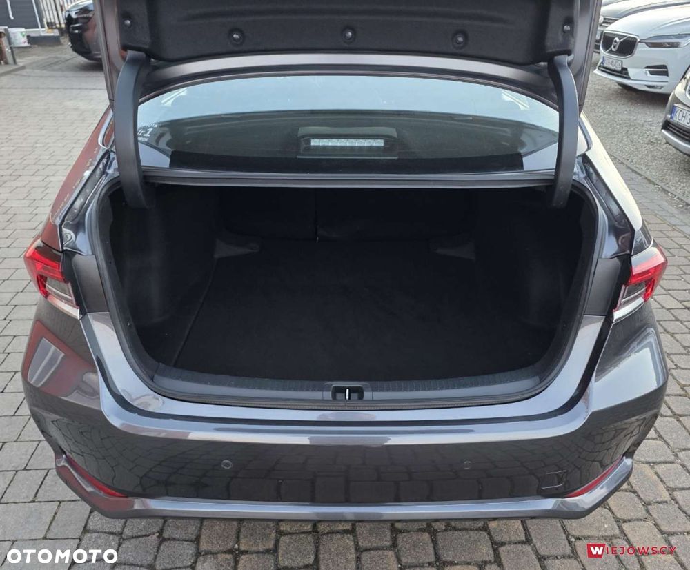 Toyota Corolla - 12