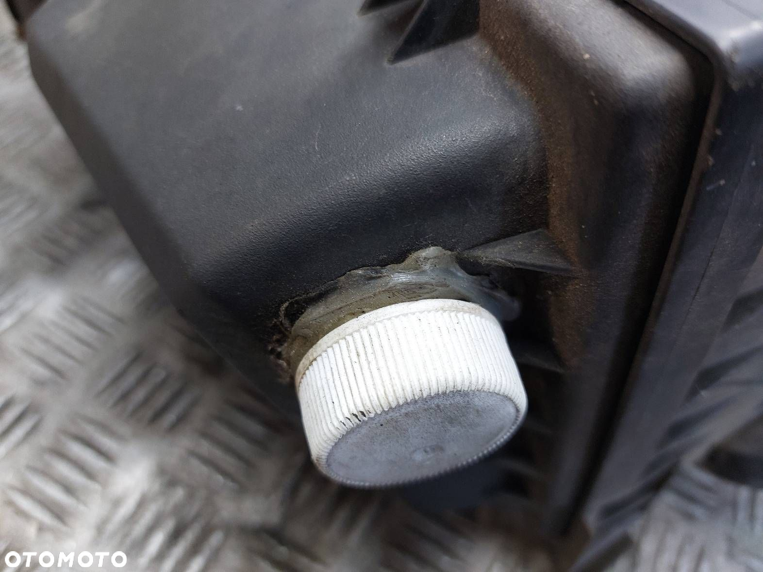 OBUDOWA PRZEPŁYWOMIERZ RURA DOLOT POWIETRZA VOLVO S40 V40 I 1.9 DI - 3