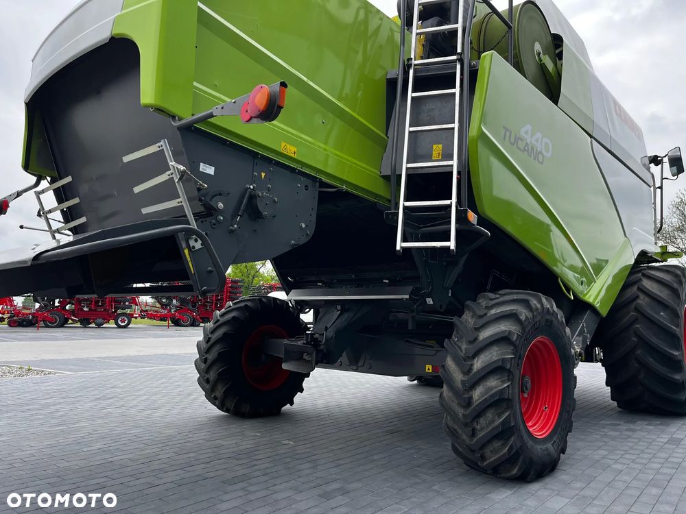 Claas TUCANO 440 APS - 22