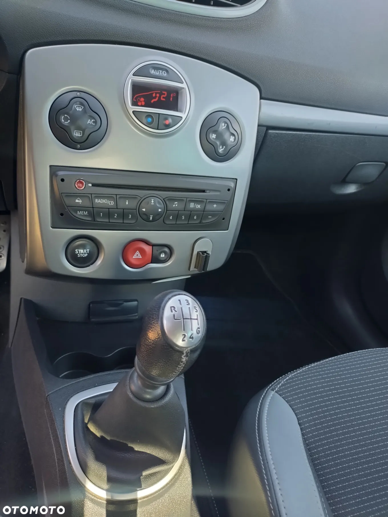 Renault Clio 1.6 16V 130 GT - 14