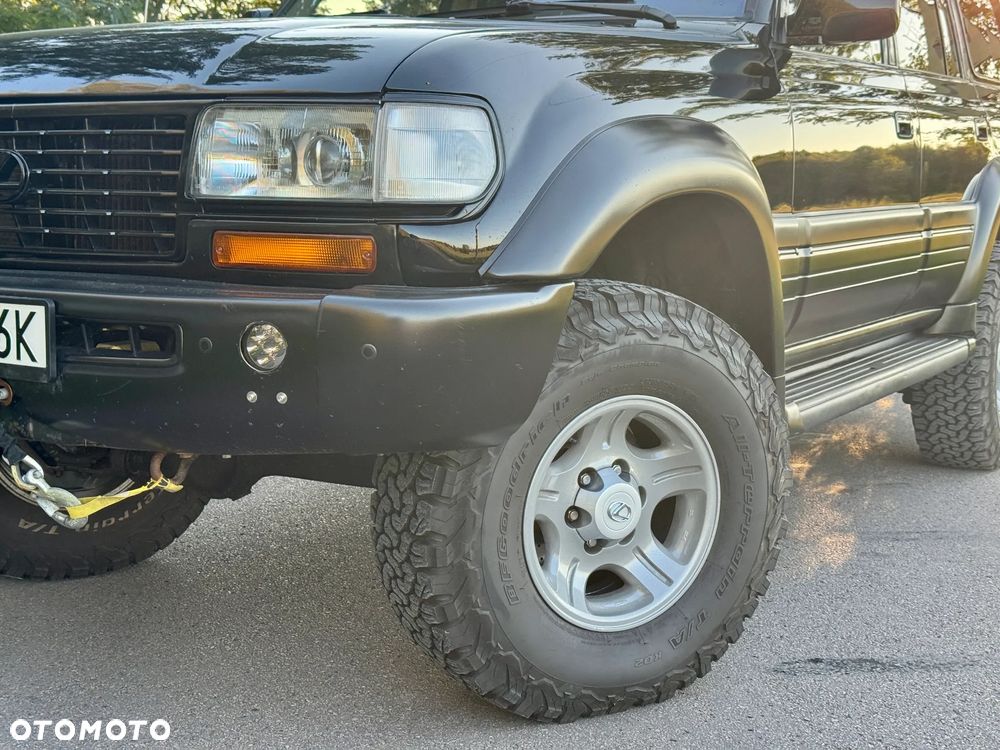 Lexus LX - 3