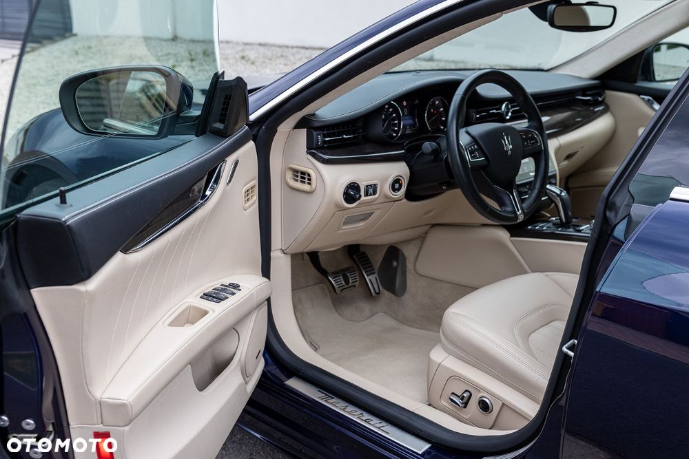 Maserati Quattroporte GranLusso S - 19