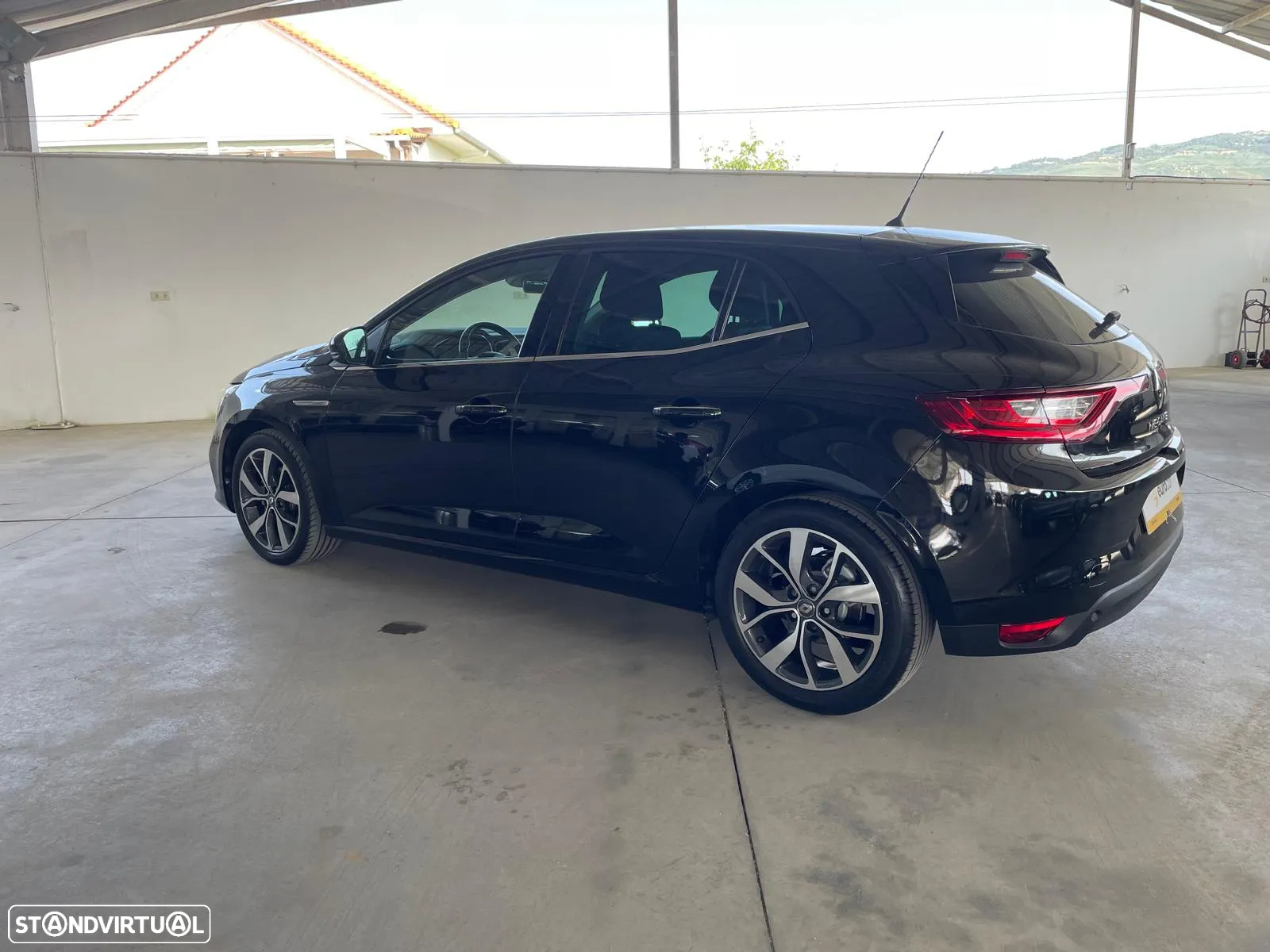 Renault Mégane ENERGY TCe 130 EDC LIMITED - 3