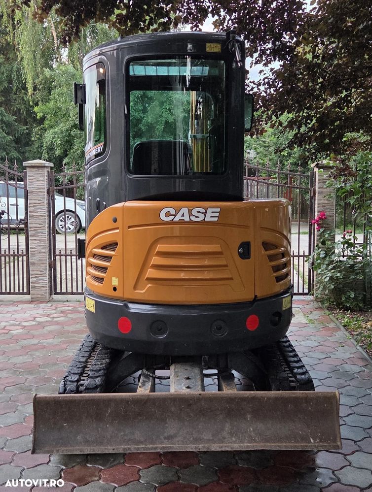Case CX26C - 4