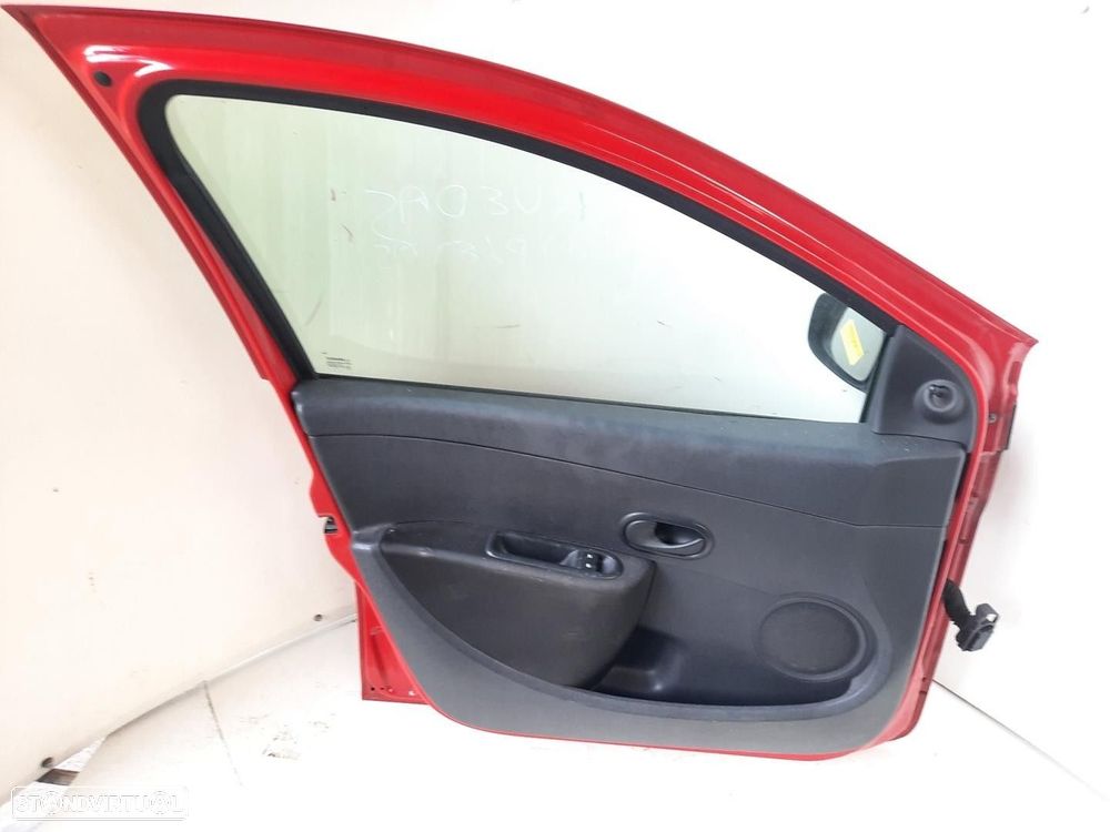 PORTA FRONTAL ESQUERDA RENAULT CLIO III 2007 -7751479112 - 1