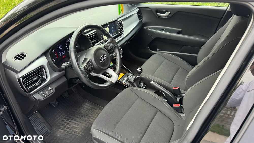 Kia Rio - 9