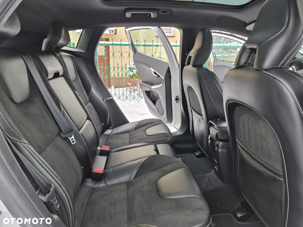 Volvo V40 D4 RDesign - 16