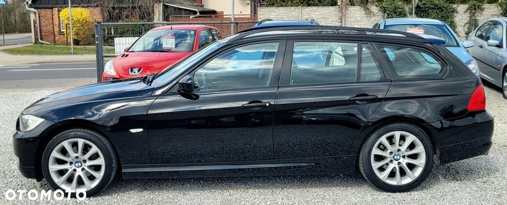 BMW Seria 3 318i - 30