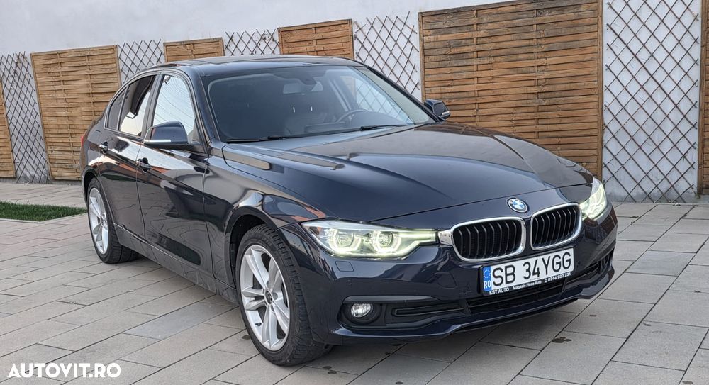 BMW Seria 3 320i Aut. Luxury Line - 3