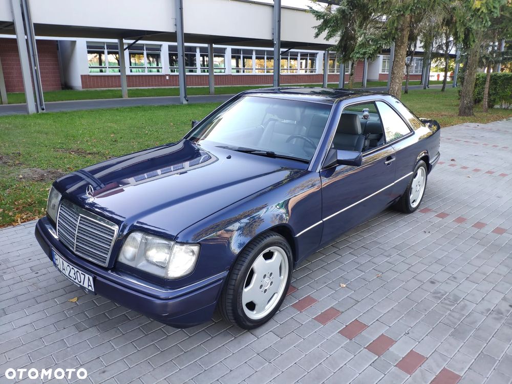 Mercedes-Benz Klasa E ver-200 - 1