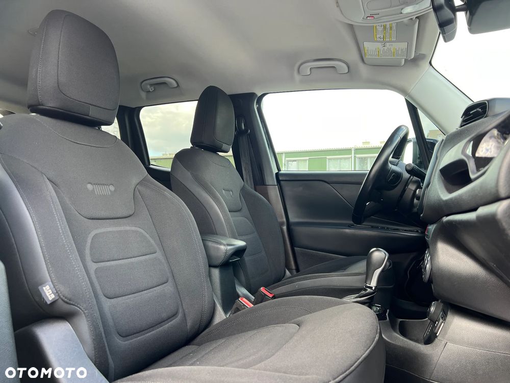 Jeep Renegade - 33
