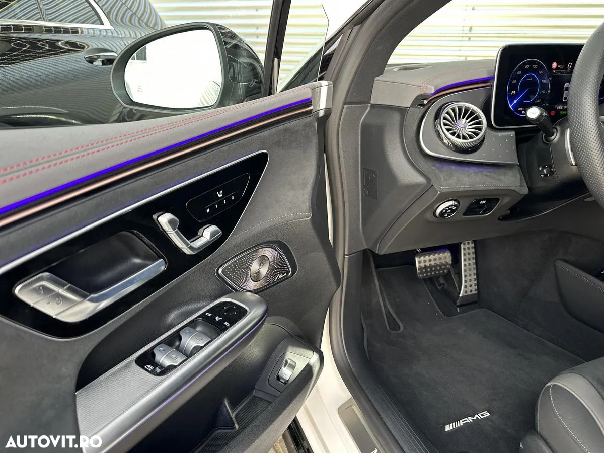 Mercedes-Benz EQE 350+ - 12