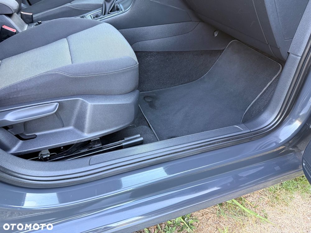 Volkswagen Golf 1.6 TDI BlueMotion Technology Trendline - 20