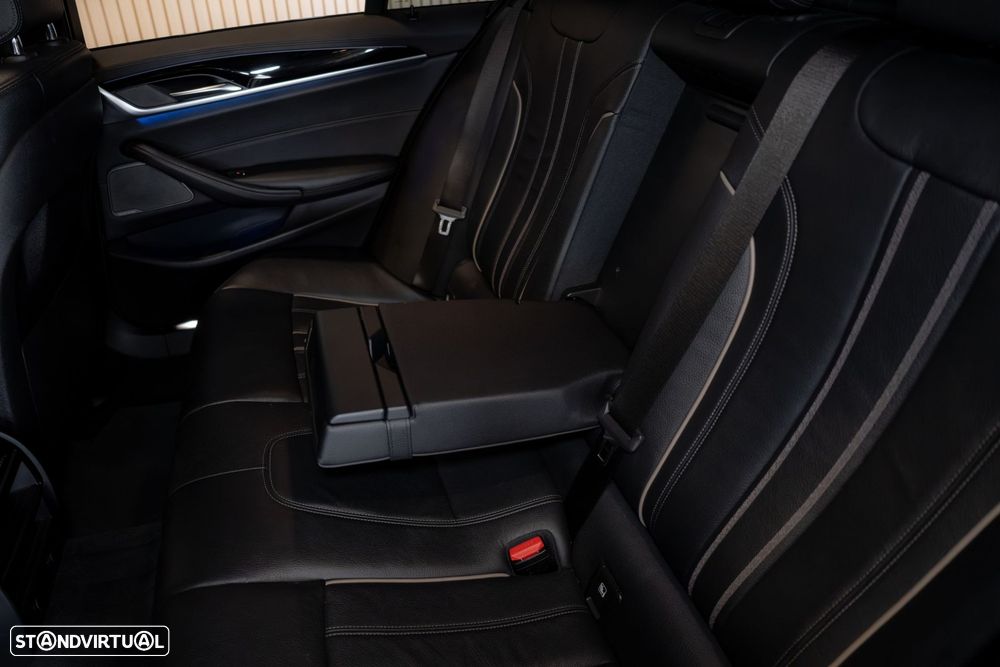 BMW 520 d Pack M Auto - 35