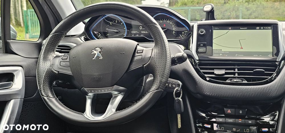 Peugeot 2008 ver-puretech-110-gpf-stop-start-eat6-crossway - 30