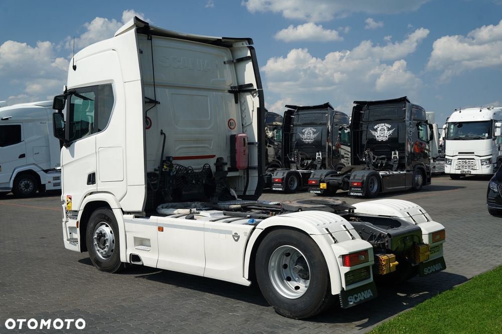 Scania R 520 / V8 / RETARDER / HYDRAULIKA / KLIMA POSTOJOWA / CAŁA NA PODUSZKACH / - 7