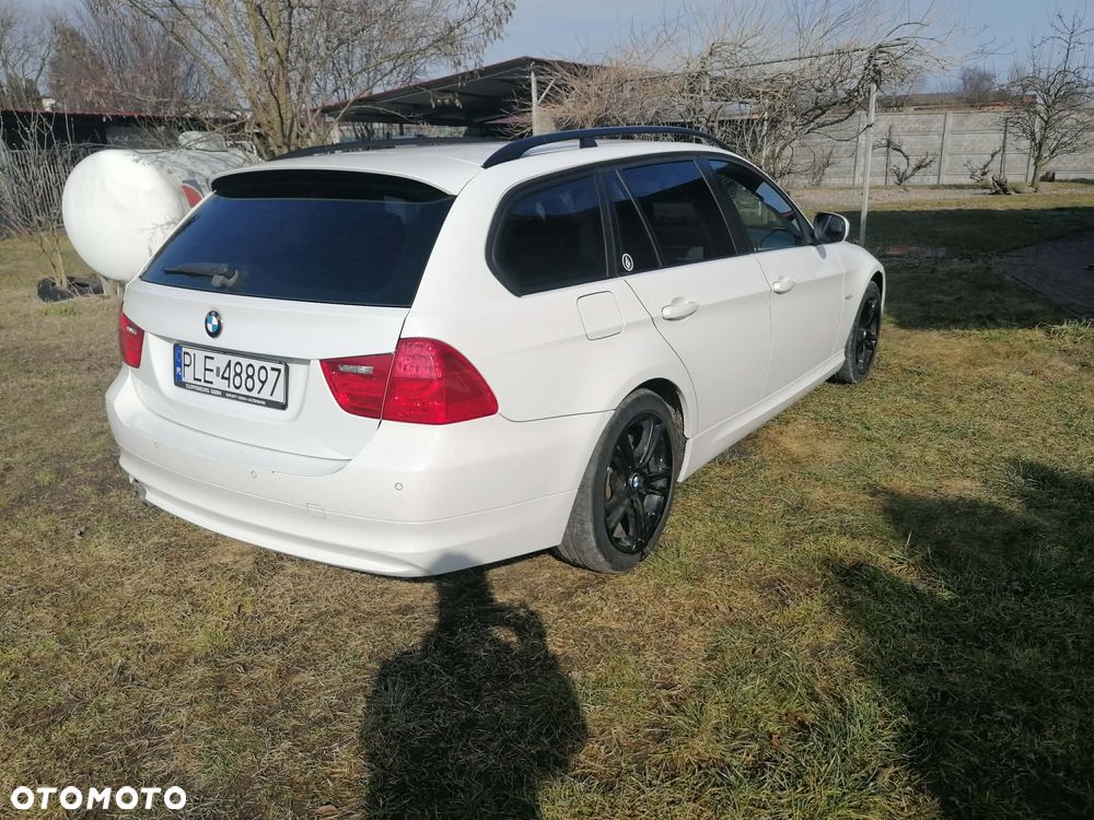 BMW Seria 3 - 10